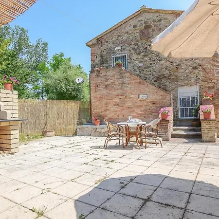 Lovely In With Kitchenette Apartment *